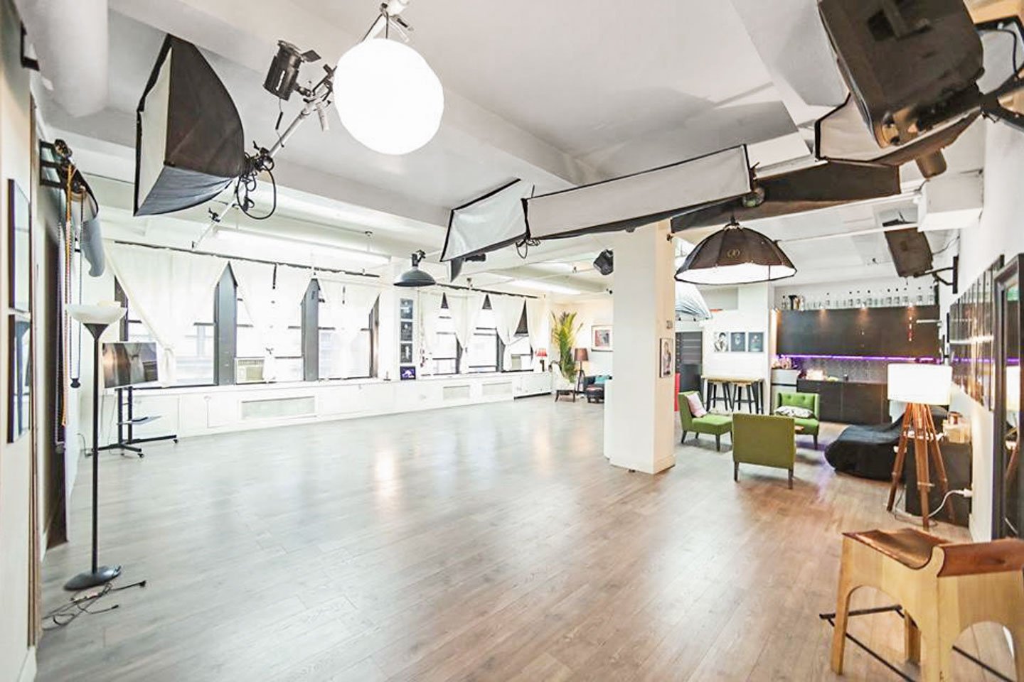 Best Photography Studio Rentals in NYC Storefront